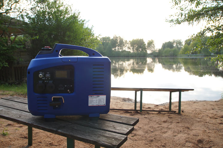 DENQBAR Stromerzeuger am See