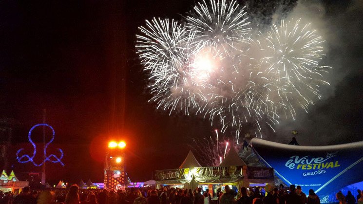 Abschlussfeuerwerk auf dem Sonne Mond Sterne Festival