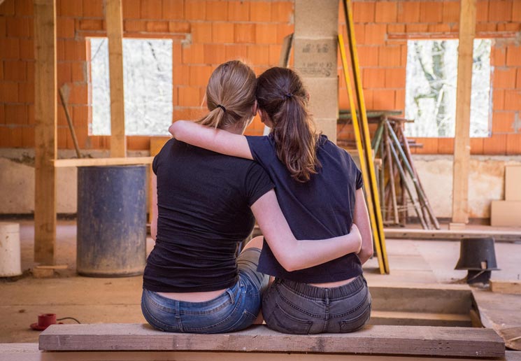 Frauen auf der Baustelle