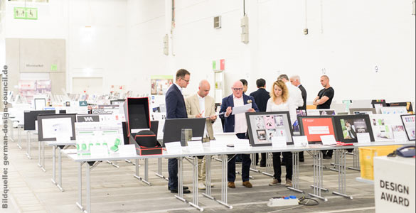 Jury beim Bewerten und diskutieren